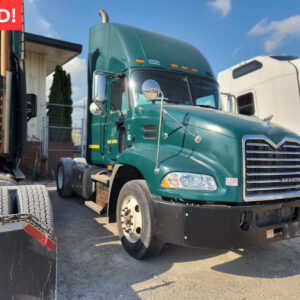 SOLD — 2015 Mack CXU612 Day Cab